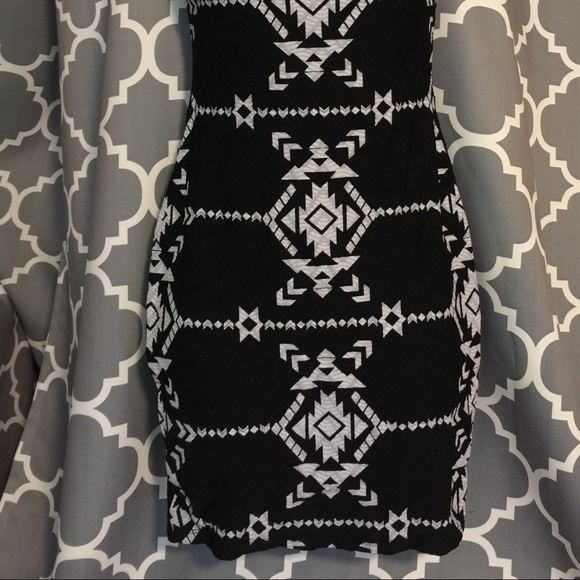 Black & White mini dress - Picture 3 of 3